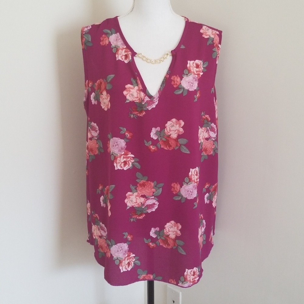 NWT Plus Size Floral Tank